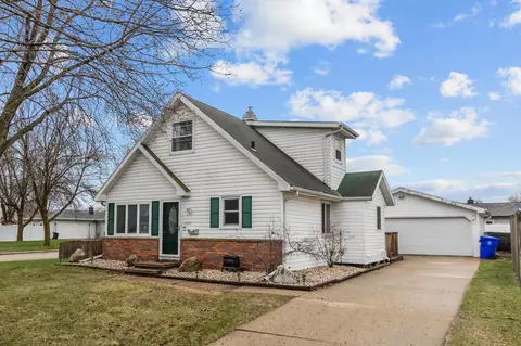 2223 E Lourdes Dr, Appleton, WI 54915