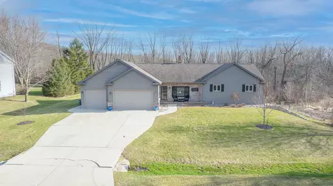 n7509 Deer Path Road, Fond Du Lac, WI 54937