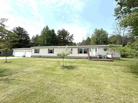 w613 Wiegers Road, Marinette, WI 54143