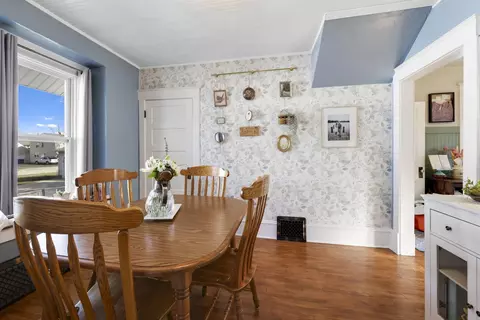 Dining - 1109 W Harris St, Appleton, WI 54914 photo 2 of 4