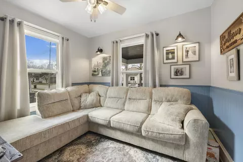 Living - 1109 W Harris St, Appleton, WI 54914 photo 4 of 4