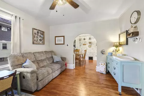 Living - 1109 W Harris St, Appleton, WI 54914 photo 2 of 4
