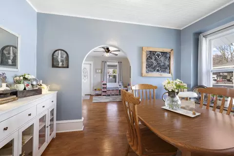 Dining - 1109 W Harris St, Appleton, WI 54914 photo 3 of 4