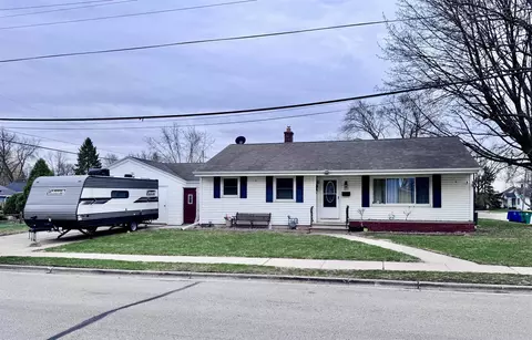 1035 St Paul St, Green Bay, WI 54304