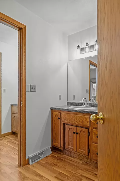 w2513 Wedgewood Court, Appleton, WI 54915 photo 38