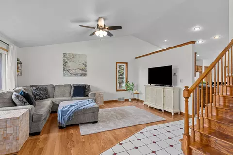 w2513 Wedgewood Court, Appleton, WI 54915 photo 8