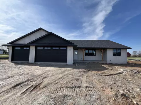 708 Applewood St, Casco, WI 54205