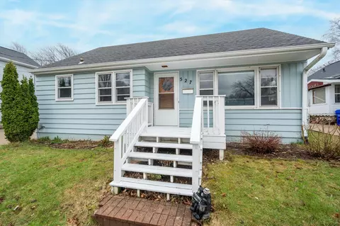 527 E Calumet St, Appleton, WI 54915