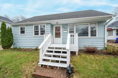 527 E Calumet St, Appleton, WI 54915