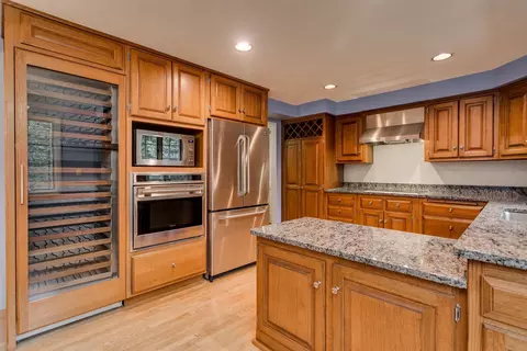 3000 Edgemere Dr, Appleton, WI 54915 photo 8