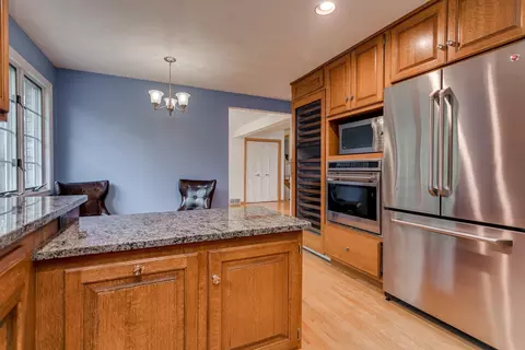 3000 Edgemere Dr, Appleton, WI 54915 photo 11