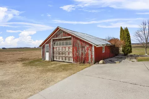 Exterior - n6759 Irish Road, Hilbert, WI 54129 photo 8 of 20