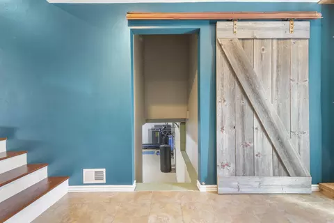 Entry Way - n6759 Irish Road, Hilbert, WI 54129 photo 11 of 11