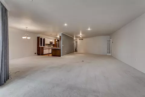 Living - 2193 Sunrise Dr #6A, Appleton, WI 54914 photo 3 of 10