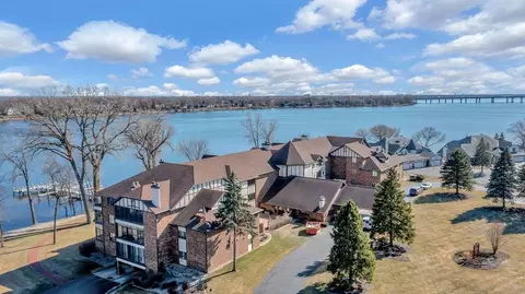 View/Area - 2193 Sunrise Dr #6A, Appleton, WI 54914 photo 6 of 6