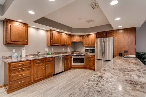 Kitchen - 2193 Sunrise Dr #6A, Appleton, WI 54914 photo 6 of 6