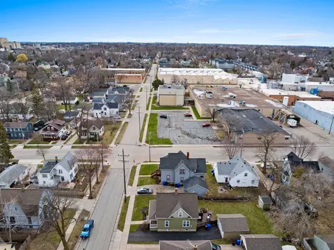 View/Area - 802 E Hancock St, Appleton, WI 54911 photo 6 of 11