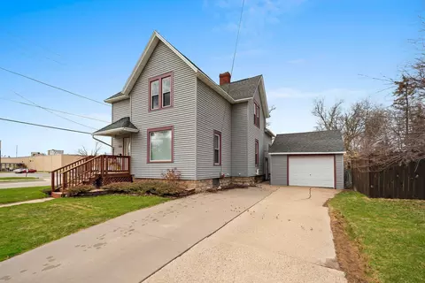 Exterior - 802 E Hancock St, Appleton, WI 54911 photo 2 of 3