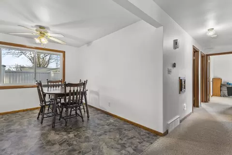 Entry Way - 2015 E Forest St, Appleton, WI 54915 photo 1 of 4