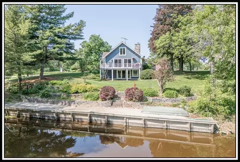 n132 County Road H, Fremont, WI 54940