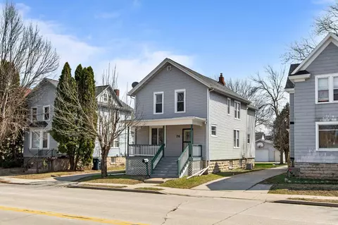 76 E Johnson St, Fond Du Lac, WI 54935