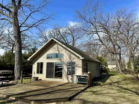 7064 S Us Highway 45, Oshkosh, WI 54902