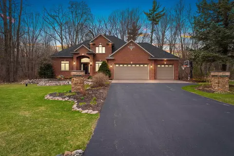 4265 Rose Haven Ct, Green Bay, WI 54313