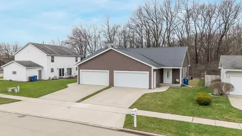 2719 Clover St, Oshkosh, WI 54901