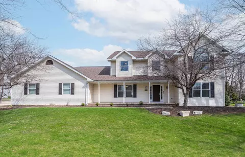 400 E Sheffield Ln, Appleton, WI 54913