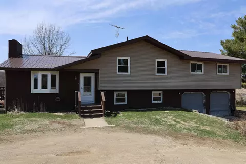 9831 Madsen Rd, Suring, WI 54174