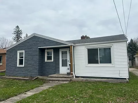 753 Appleton Rd, Menasha, WI 54952