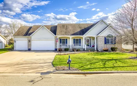 1314 Spike Ct, Neenah, WI 54956