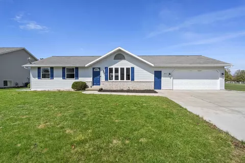 314 Ronald St, Luxemburg, WI 54217