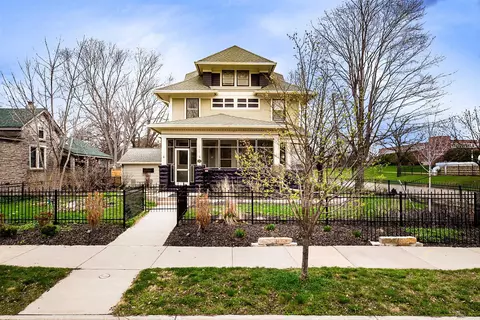 1324 Washington Ave, Oshkosh, WI 54901