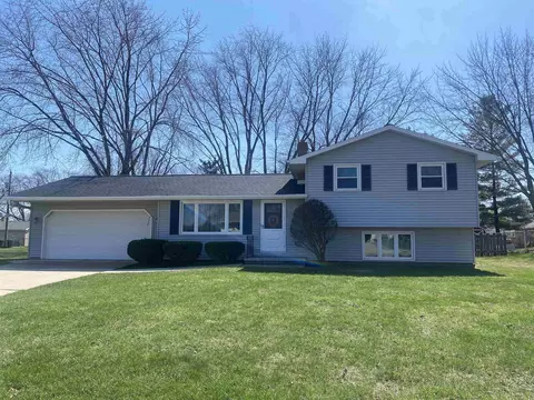 528 Floral Dr, Green Bay, WI 54301