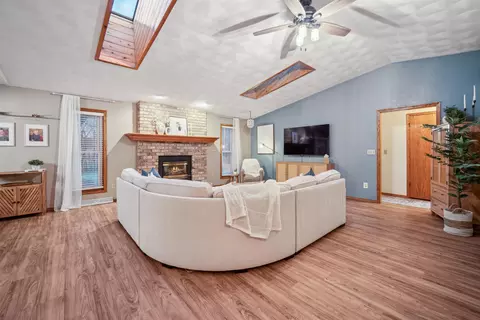 Living - 3311 S Bob O Link Ln, Appleton, WI 54915 photo 1 of 3