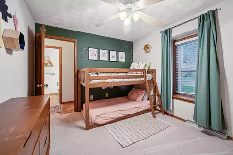Bedroom - 3311 S Bob O Link Ln, Appleton, WI 54915 photo 3 of 5