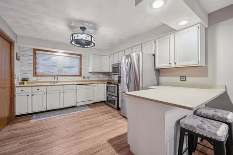 Kitchen - 3311 S Bob O Link Ln, Appleton, WI 54915 photo 1 of 2