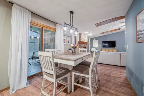 Dining - 3311 S Bob O Link Ln, Appleton, WI 54915 photo 2 of 2