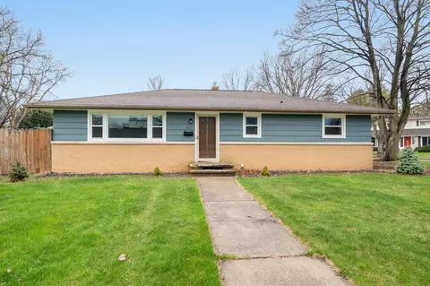 1407 Bartell Dr, Appleton, WI 54914 photo 2