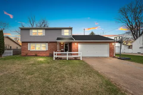 2609 Brookdale Ct, Appleton, WI 54911