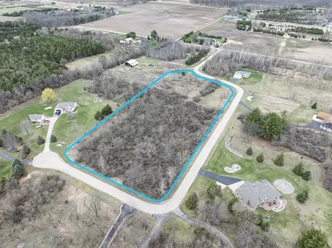 erinwood drive, New London, WI 54961