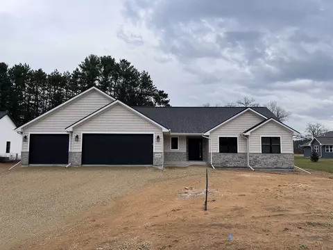 2110 Abbey Rd, New London, WI 54961