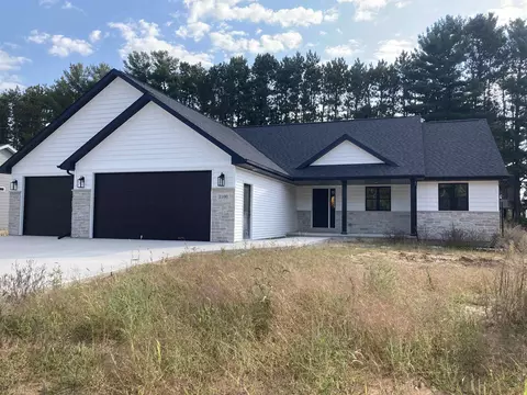2100 Abbey Rd, New London, WI 54961