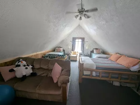 Bedroom - 5722 Springbrook Rd, Omro, WI 54963 photo 5 of 5