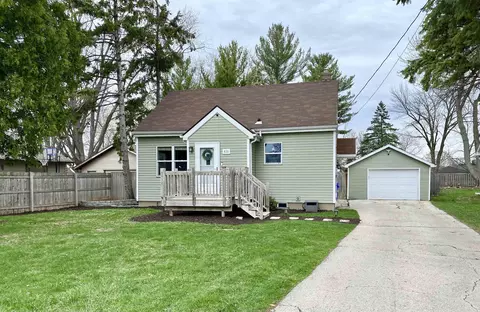 438 W Foster St, Appleton, WI 54915