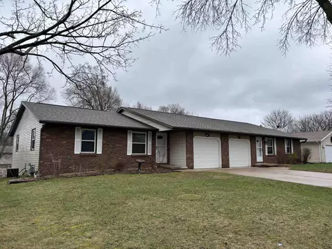 1001 Green Ridge Dr, Green Bay, WI 54313