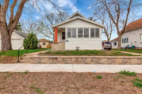 1140 Tyler Ave, Oshkosh, WI 54902