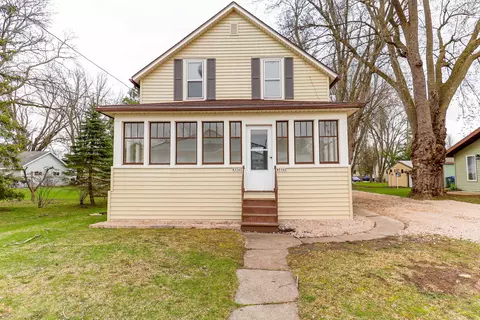 w7747 Pine Street, Shiocton, WI 54170