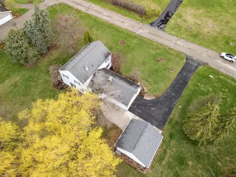 View/Area - 38 Meadowbrook Ct, Appleton, WI 54914 photo 1 of 4